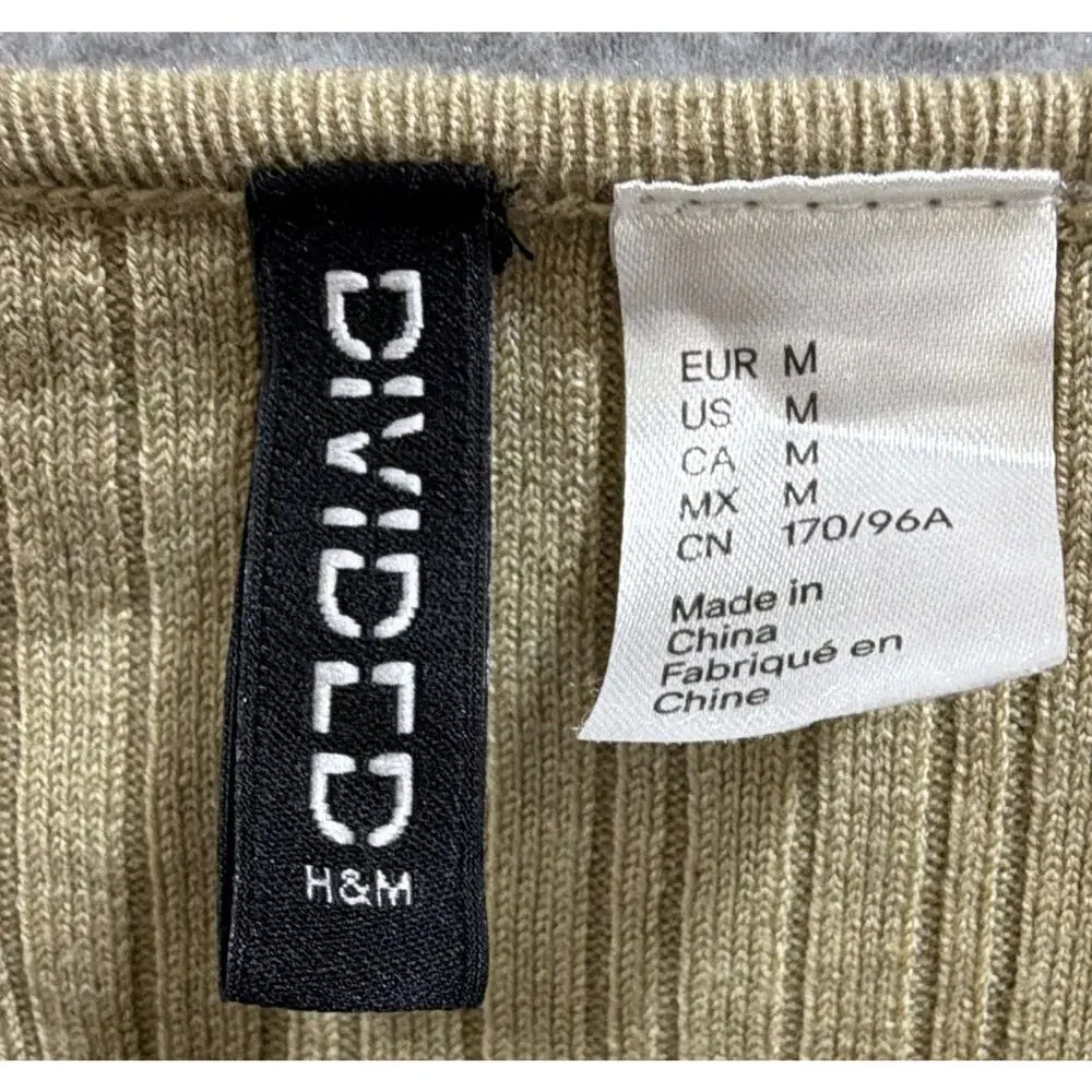H&M Divided Women’s M Beige Ribbed Knit Scoop Neck Long Sleeve Crop Pullover